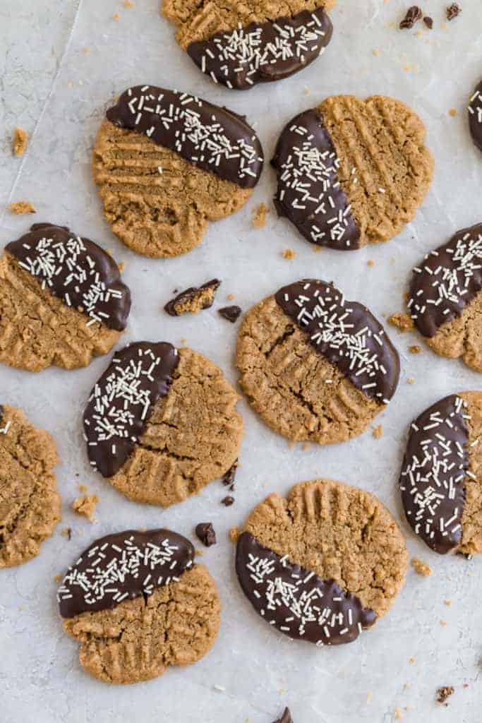 8-Ingredient Flourless Peanut Butter Cookies