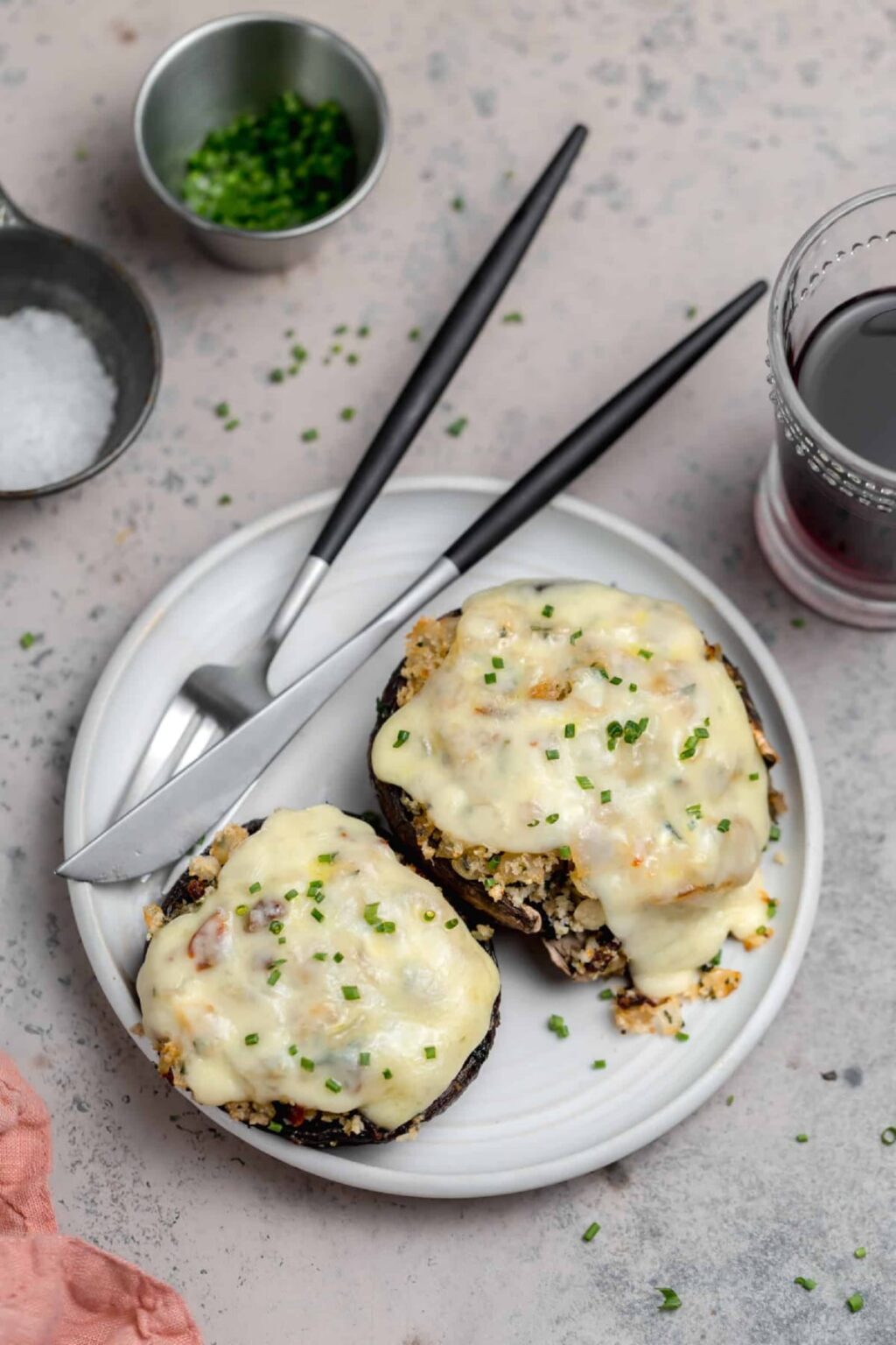 Stuffed Portobello Mushrooms with Cheesy Breadcrumb Filling Well
