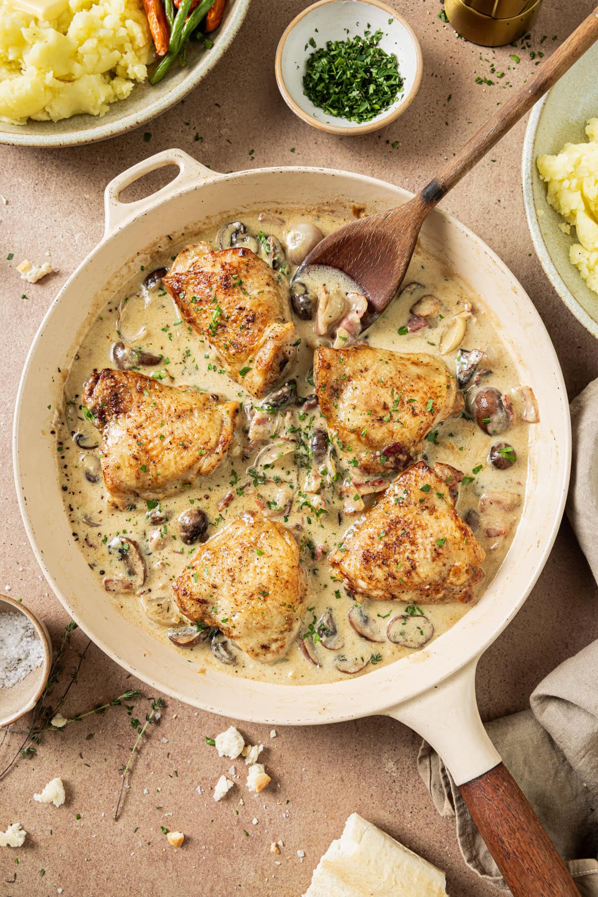 Braised Chicken Fricassé in White Wine Sauce